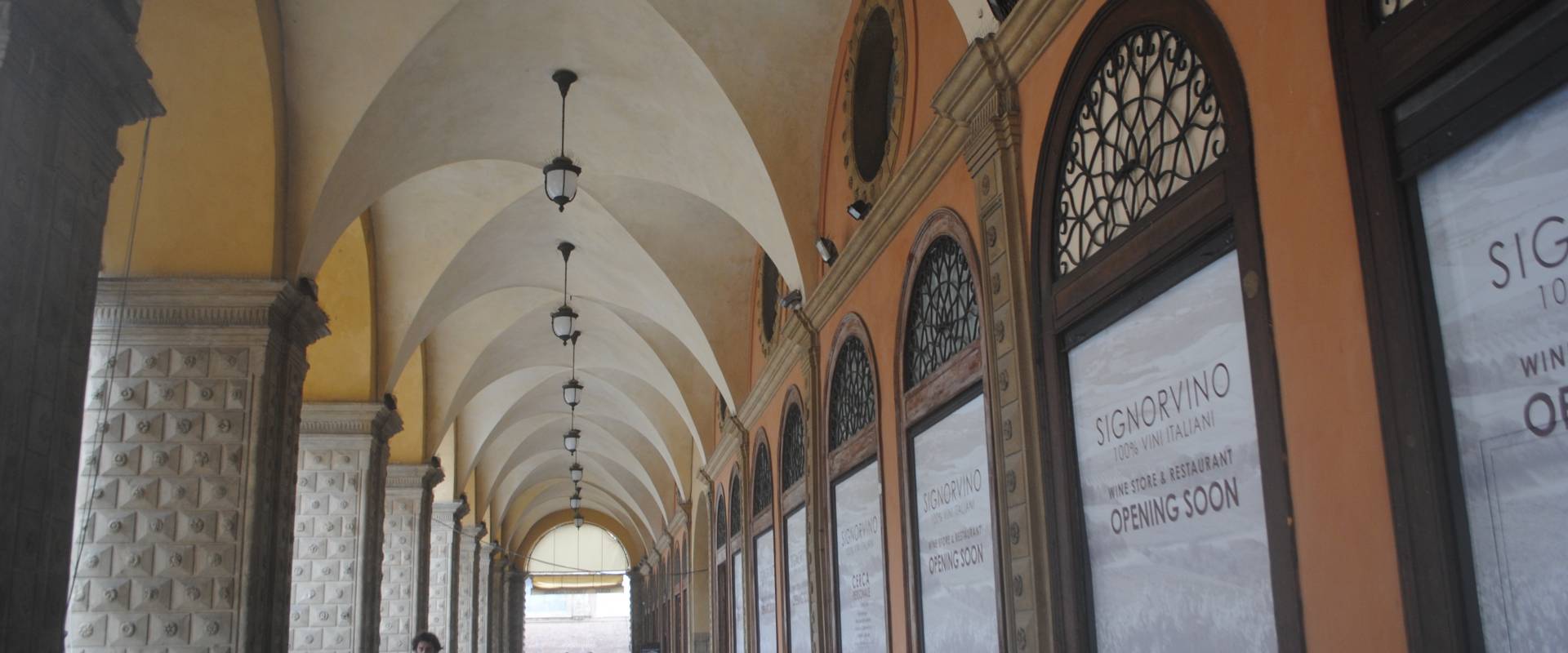 Portico del Pavaglione , o portici di Bologna photo by Girolamocannat